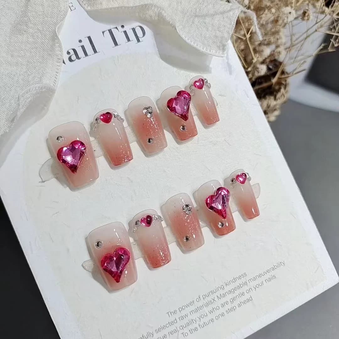 Rožu rozā uzliekamie nagi ar sirds rhinestoniem, 30 gabali
