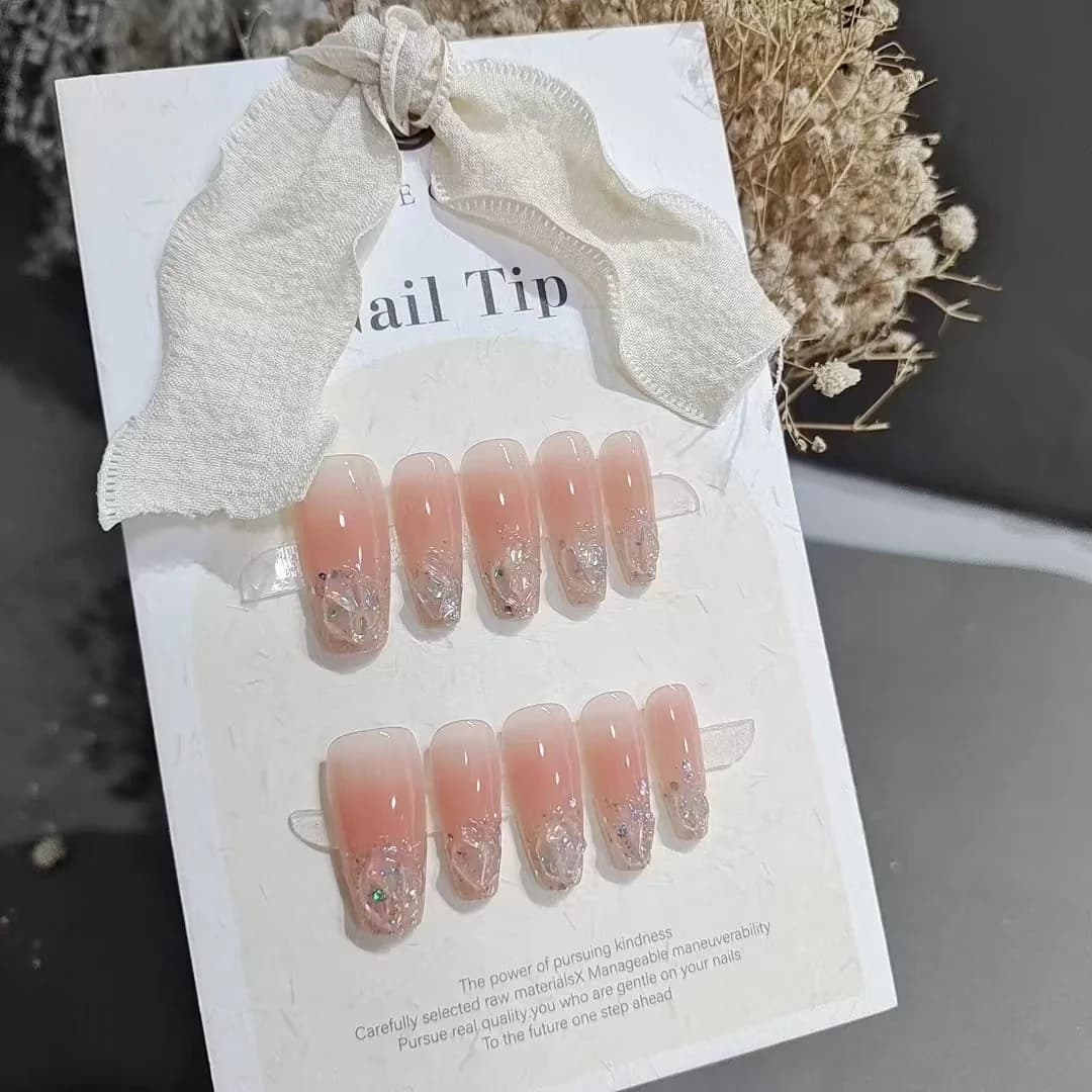 Uzlīmējamie nagi, īsi/vidēji cofin, gliters, rhinestoni, sārti rozā
