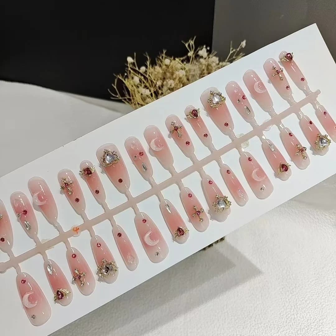 Uzlīmējamie nagi ar rhinestoniem, garš stiletto formas, 30 gab.