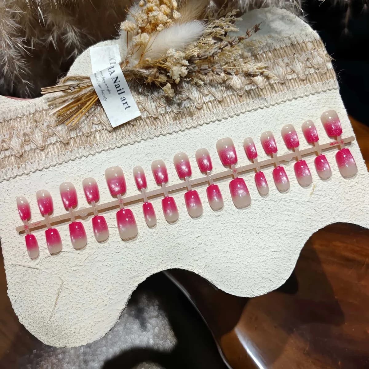 Rožu rozā gradienta kaķa acs uzliekamie nagi, īsa balerīnas forma