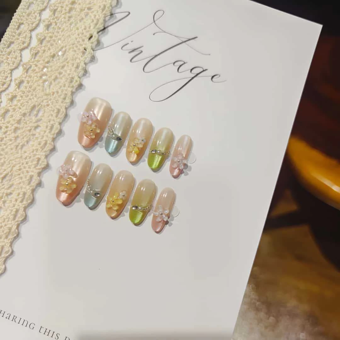 Ziedu "Cat Eye" uzliekamie nagi ar pērlēm un rhinestones